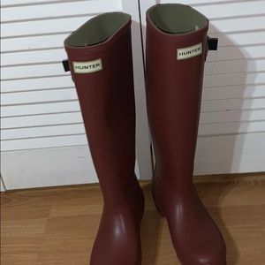 buckle hunter boots